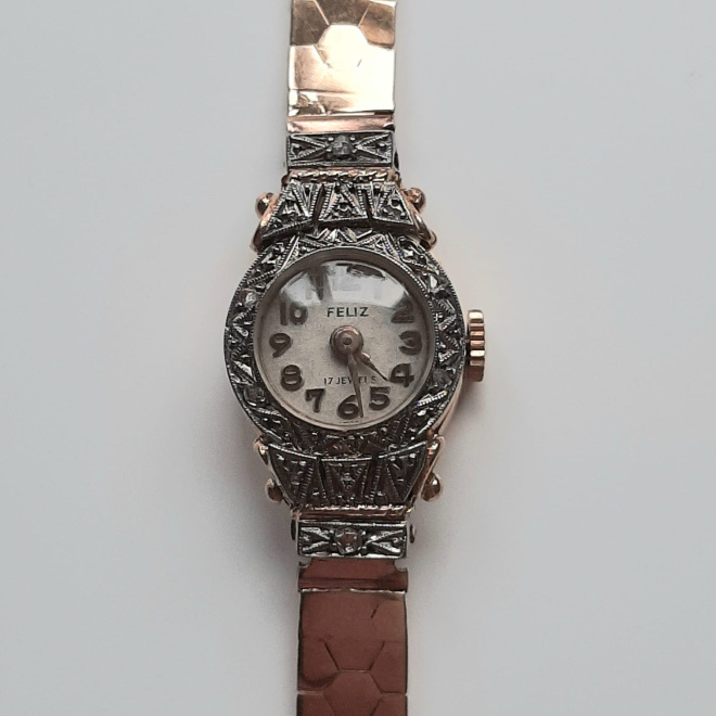 Женские наручные часы 750 пробы из розового золота